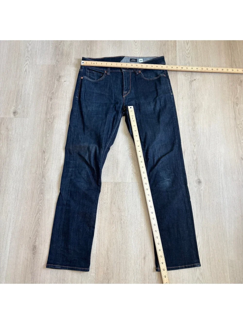 Volcom Vorta EUC Men's Dark Wash Slim Straight Jeans Size 33